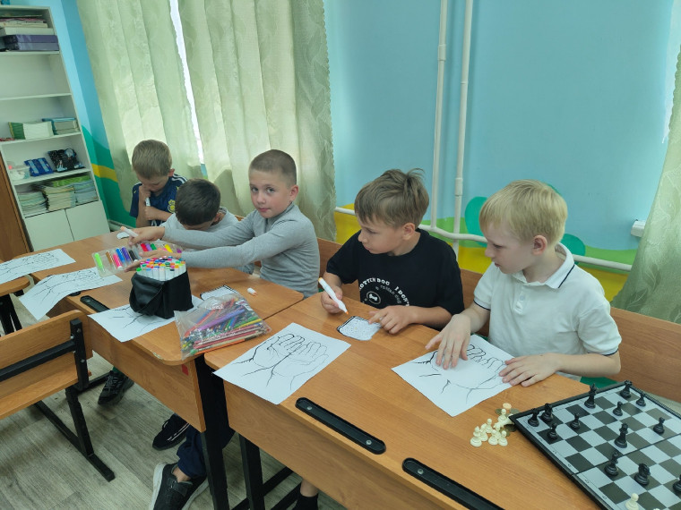 День памяти в детском лагере.